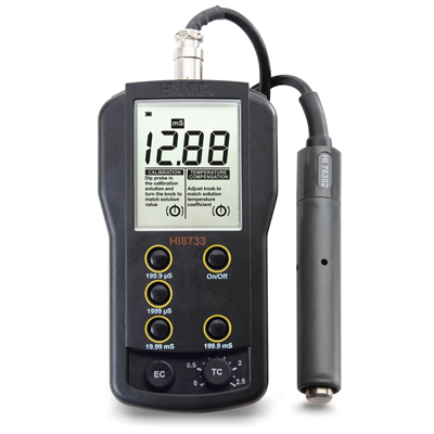HI8733 温度补偿功能电导率 EC 测定仪